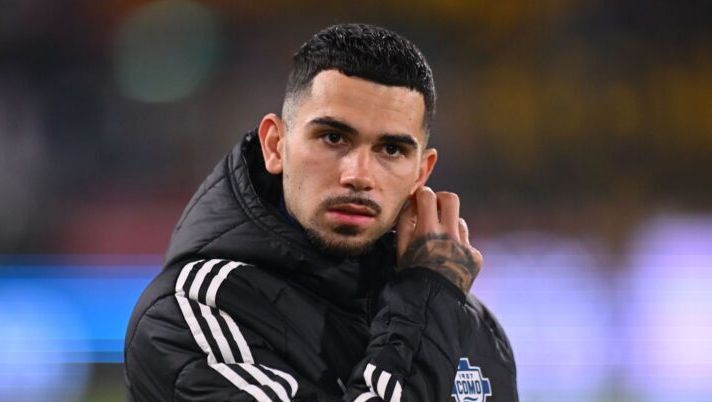 BOLOGNA, ITALY - FEBRUARY 01: Lucas Da Cunha of Como during the Serie A match between Bologna and Como at Stadio Renato Dall'Ara on February 01, 2025 in Bologna, Italy. (Photo by Alessandro Sabattini/Getty Images) Da Cunha: “Paz spettacolare, Ramon serio e molto forte. Obiettivo di gol? No, ma voglio…” - immagine 1