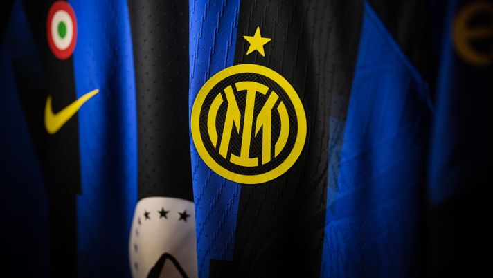 MILAN, ITALY - AUGUST 19: General view inside the dressing room before the Serie A TIM match between FC Internazionale and AC Monza at Stadio Giuseppe Meazza on August 19, 2023 in Milan, Italy. (Photo by Mattia Pistoia - Inter/Inter via Getty Images) Tentativo Torino per Correa, CM: “L’Inter tiene in naftalina questo nome” - immagine 1