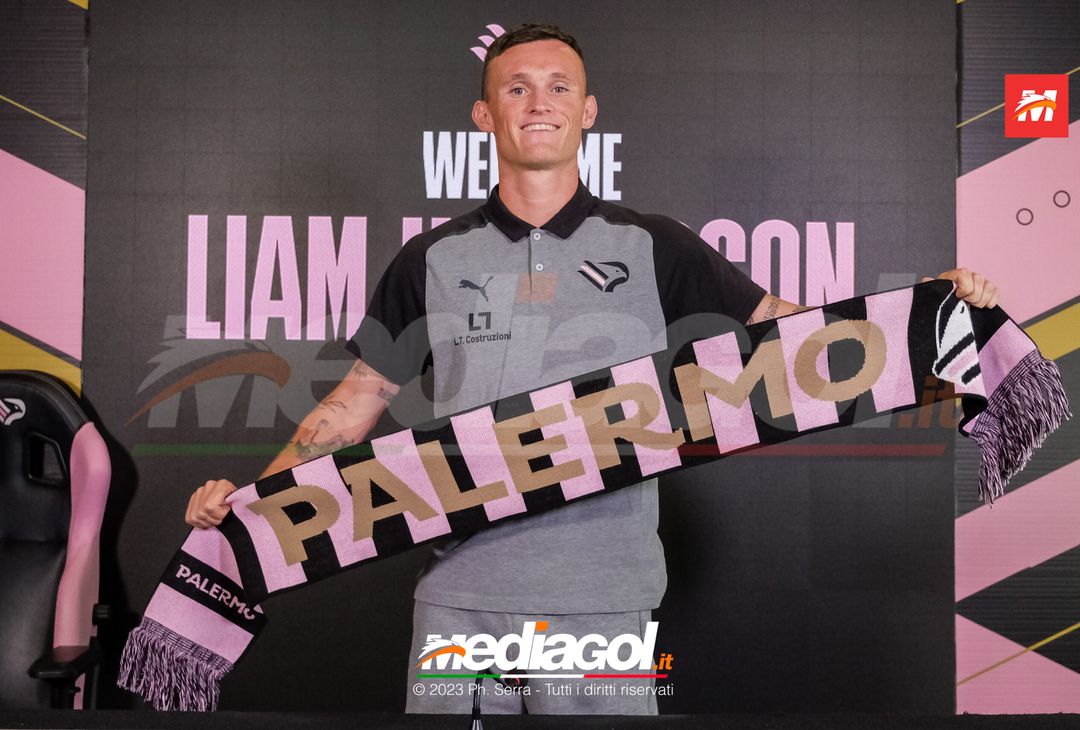 FOTO PALERMO, Liam Henderson presentato in conferenza stampa (GALLERY)- immagine 1