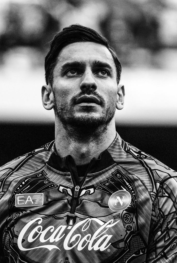 Ritorni, stelle ai i box ed esultanze: i suggestivi scatti di Napoli-Lecce – LE FOTO - immagine 20