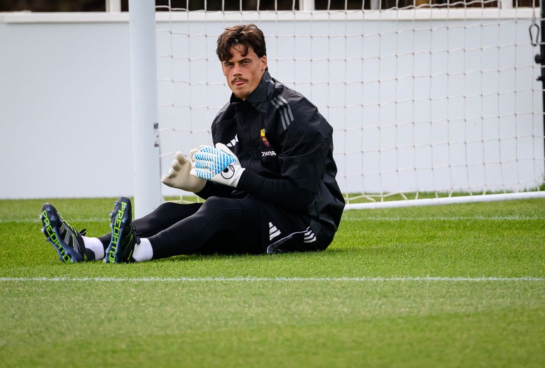 Roma, il primo allenamento al St. George’s Park – FOTO GALLERY - immagine 5