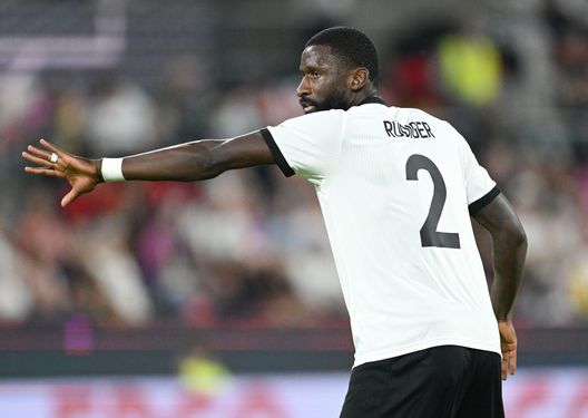 Antonio Rüdiger in campo nell'ultima sosta con la Germania (Foto di Stuart Franklin/Getty Images) Real Madrid, lungo stop per Rudiger: out 3 mesi, salta il Clasico e la Juve in Champions- immagine 2