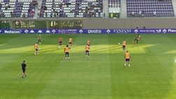 VIDEO VN – La Fiorentina entra in campo per il riscaldamento