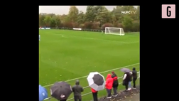 Video – Impressionante: beffa il portiere con un pallonetto da 30 metri