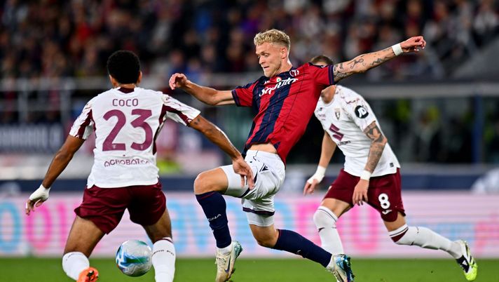 BOLOGNA, ITALY - OCTOBER 29: Jens Odgaard of Bologna FC during the Serie A match between Bologna FC 1909 and Torino FC at Renato Dall'Ara Stadium on October 29, 2025 in Bologna, Italy. (Photo by Alessandro Sabattini/Getty Images) Il Bologna non va oltre il pari col Toro: scialbo 0-0 al Dall’Ara- immagine 1