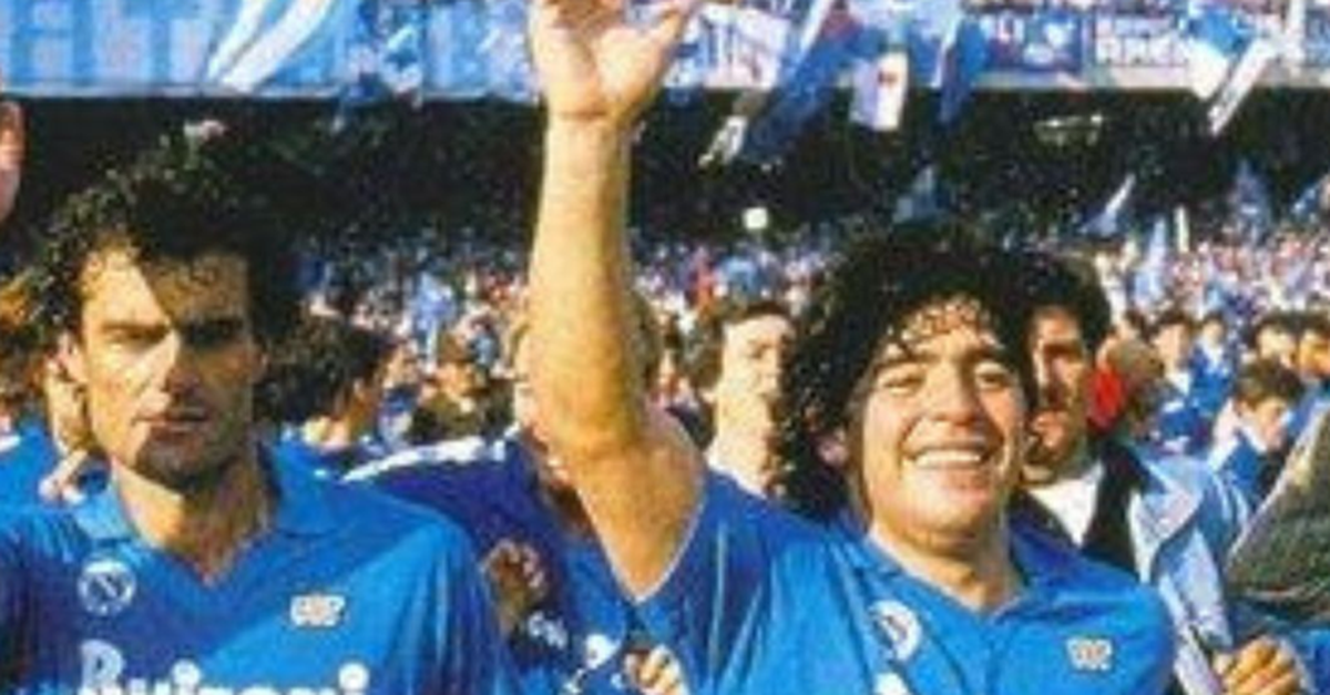 Guerin Sportivo N. 9 1987 Napoli Vede Il Suo Primo Scudetto Boniek Roma