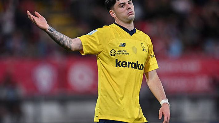 Ambrosino fa e disfa, super gol ed espulsione! Il Modena batte la Reggiana - immagine 1