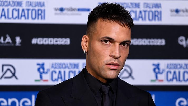 Lautaro: “Finita la carriera sparirò, non sentirete mai più parlare di me perché non mi piace…” Lautaro: “Finita la carriera sparirò, non sentirete mai più parlare di me perché non mi piace…” - immagine 1