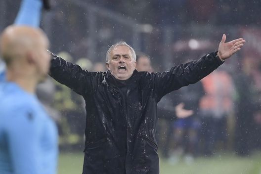 Mourinho: “Col Sassuolo mi preoccupano l’arbitro e il Var. Berardi lo odio e lo amo”- immagine 3