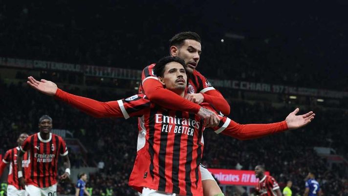 Vieri: 'Milan oggi più debole: Reijnders e Theo, partenze devastanti'