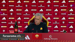 VIDEO – Mourinho: “Domani Smalling non ci sarà. L’infortunio gli provoca dolore”