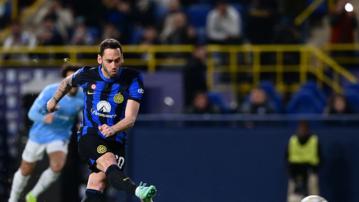 Hakan Calhanoglu, Inter (Photo by Mattia Pistoia - Inter/Inter via Getty Images) calhanoglu lautaro