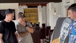 Che regalo per De Bruyne! La consegna dell’opera realizzata dall’artista napoletano