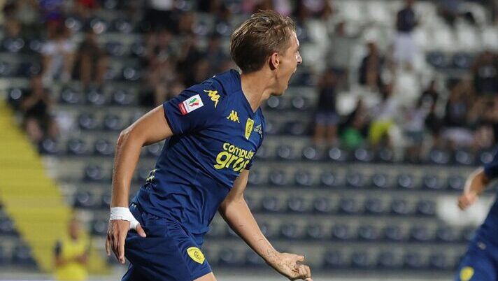 Top e flop: Meret, Kvara, Fazzini, Livramento, Castrovilli, Tchaouna, Dovbyk, Soulé, Amrabat, Castro… - immagine 1