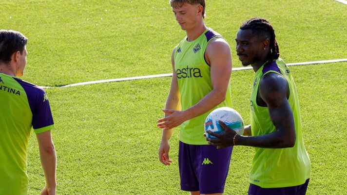 GERMOGLI PH: 15 LUGLIO 2025 BAGNO A RIPOLI VIOLA PARK ALLENAMENTO FIORENTINA RITIRO NELLA FOTO KEAN GUDMUNDSSON Baldini: “Pioli e Kean, che investimenti! Fiorentina può essere sorpresa” - immagine 1