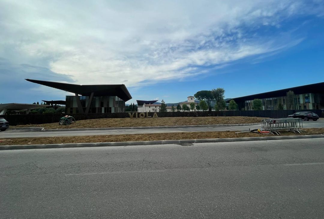 FOTO VN – Viola Park, i campi sono pronti. E spunta anche (metà) scritta - immagine 5