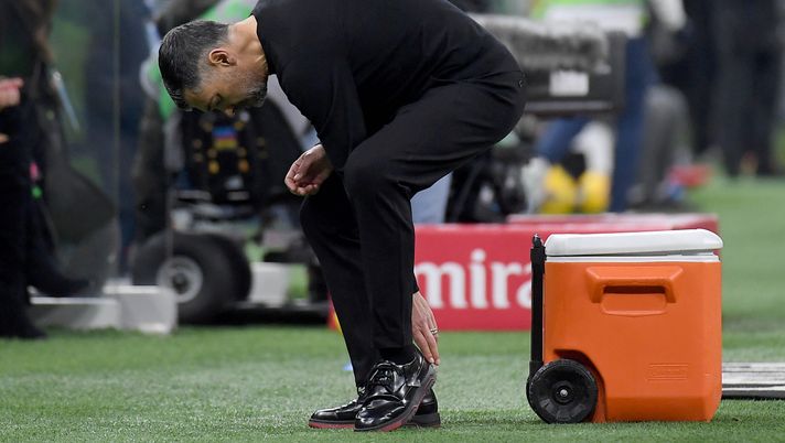 MILAN, ITALY - MARCH 02: AC Milan head coach Sergio Conceicao reacts during the Serie match between Milan and Lazio at Stadio Giuseppe Meazza on March 02, 2025 in Milan, Italy. (Photo by Marco Rosi - SS Lazio/Getty Images)  milan-lazio-conceicao-dichiarazioni-san-siro-diretta-live-risultato-tv-dazn-serie-a-chukwueze-gabbia