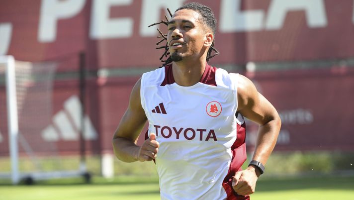 Roma, Smalling rassicura i tifosi: sui social lancia un indizio sulle sue condizioni - immagine 1