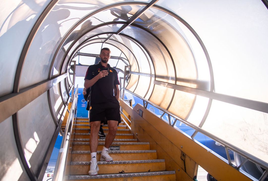 Fiumicino, la Roma parte per Verona: tornano Dybala e Pellegrini - immagine 5