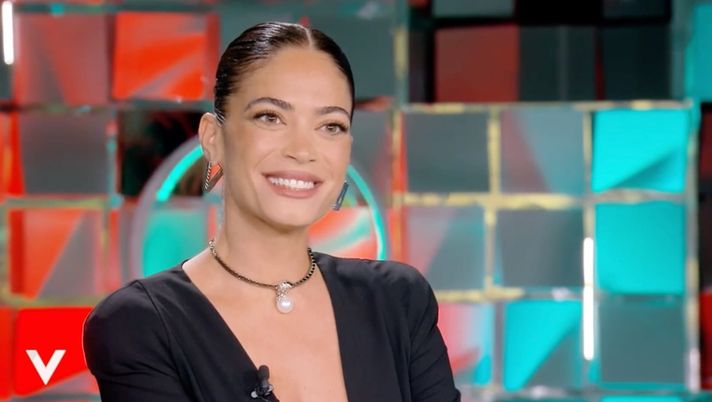 Elodie conferma: “Mi sto frequentando con Iannone da un mese. Sto bene” - immagine 1