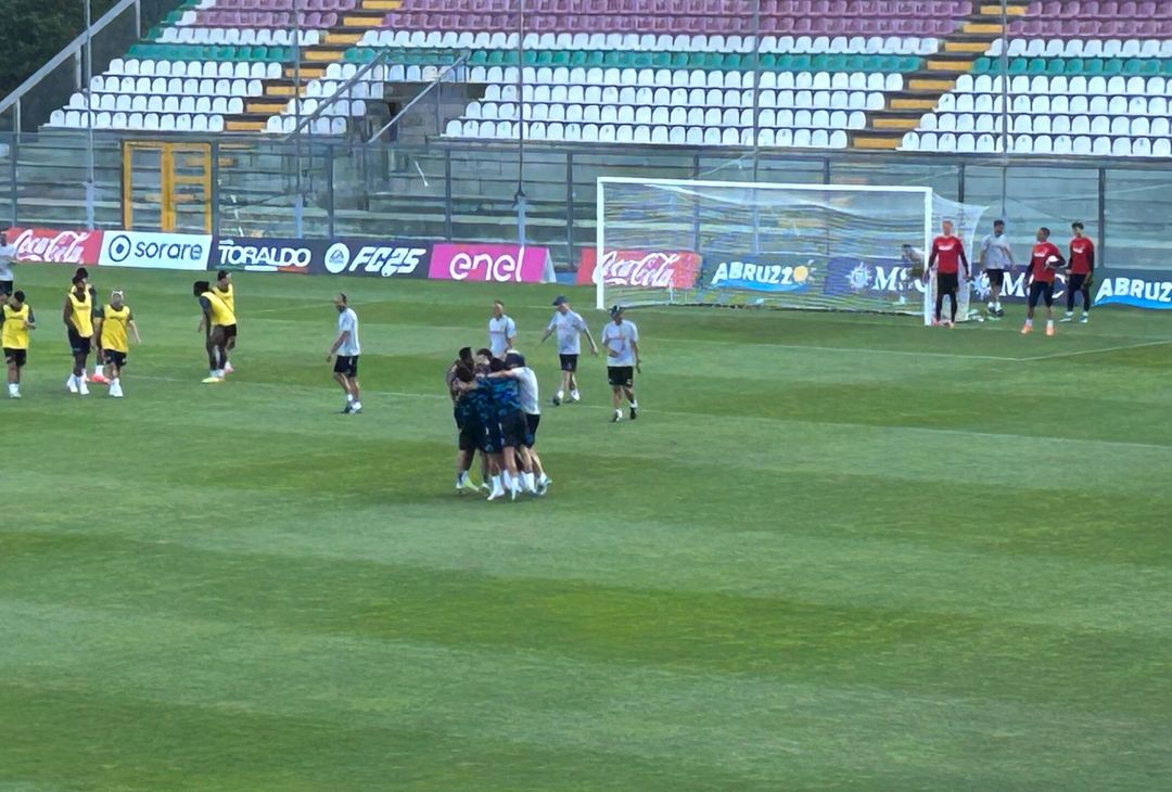 GALLERY La squadra di Osimhen e Kvara si aggiudica la sfida dei tiri in porta - immagine 5