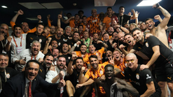 Il Galatasaray batte 1-3 il Fenerbahce, a segno Mertens su assist di Osimhen