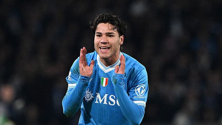 NAPLES, ITALY - FEBRUARY 15: Antonio Vergara of SSC Napoli during the Serie A match between SSC Napoli and AS Roma at Stadio Diego Armando Maradona on February 15, 2026 in Naples, Italy. (Photo by Francesco Pecoraro/Getty Images) Agente Vergara: “Il Como lo apprezza ma è una scelta del Napoli: se vogliono venderlo a 30 milioni…” - immagine 1