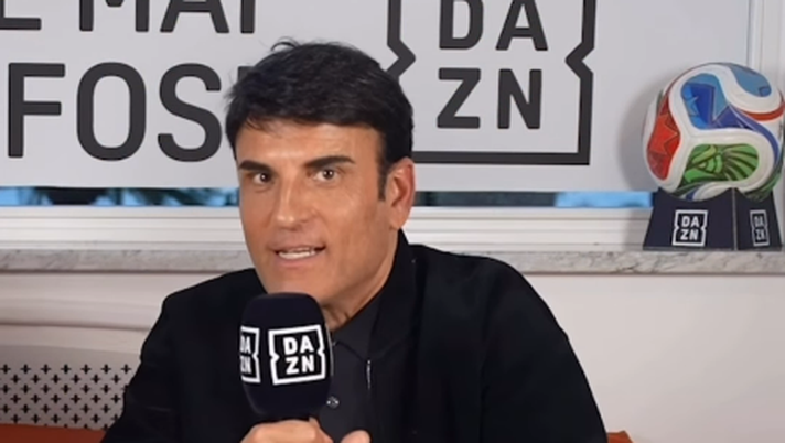 Sal Da Vinci: “Tifo Napoli 1499 + iva, vi svelo in quale ruolo giocherei in azzurro” Sal Da Vinci: “Tifo Napoli 1499 + iva, vi svelo in quale ruolo giocherei in azzurro” - immagine 1