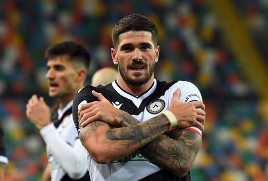 UDINE, ITALY - NOVEMBER 22: Rodrigo de Paul of Udinese Calcio celebrates after scoring the opening goal during the Serie A match between Udinese Calcio and Genoa CFC at Dacia Arena on November 22, 2020 in Udine, Italy. (Photo by Alessandro Sabattini/Getty Images) Serie A, Udinese-Genoa 1-0: i bianconeri vincono lo scontro salvezza- immagine 2
