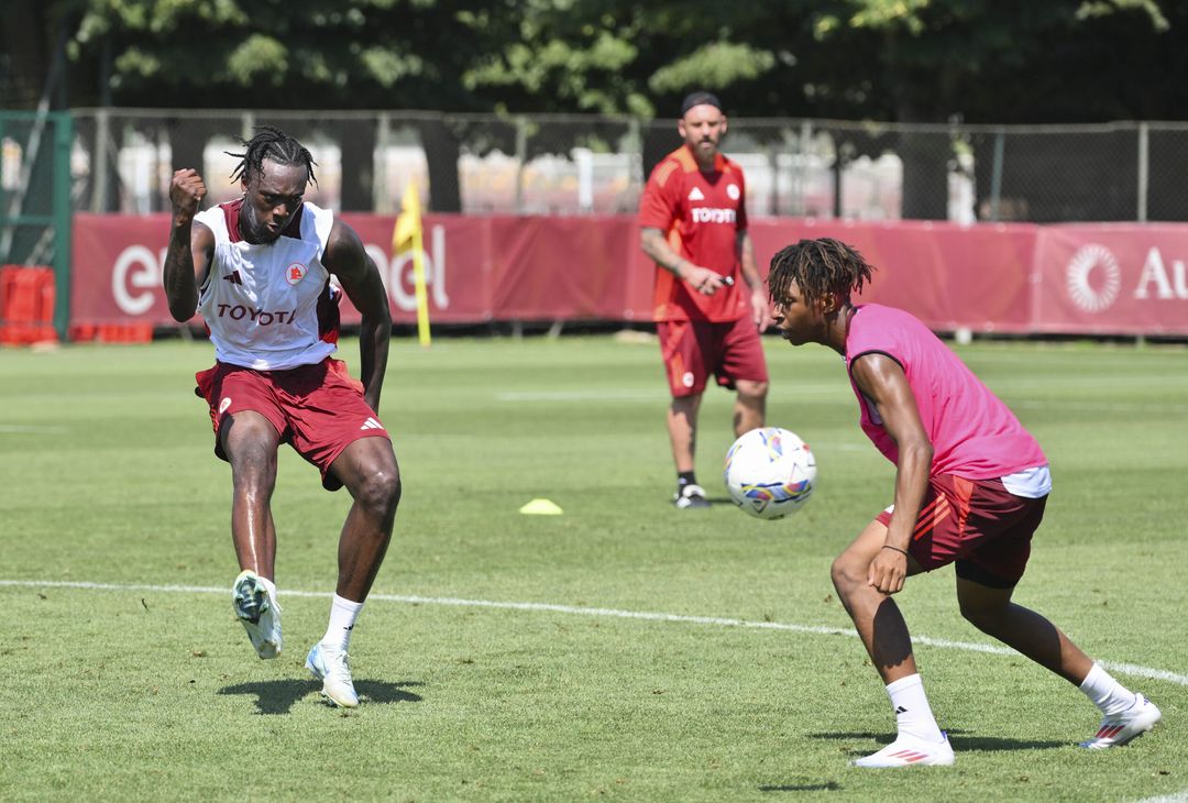 Roma, seduta di allenamento a Trigoria: il “benvenuto” a Soulé e Dahl – FOTO GALLERY - immagine 3