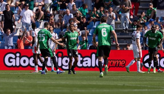 Gol e assist per Lauriente, il Milan perde col Sassuolo: corsa Champions riaperta? - immagine 1