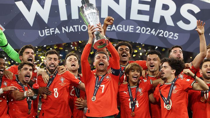 Cristiano Ronaldo, regalo per Trump: “Giochiamo per la pace” - immagine 1