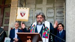 Torino, le condizioni di Don Robella: intervento riuscito, condizioni critiche