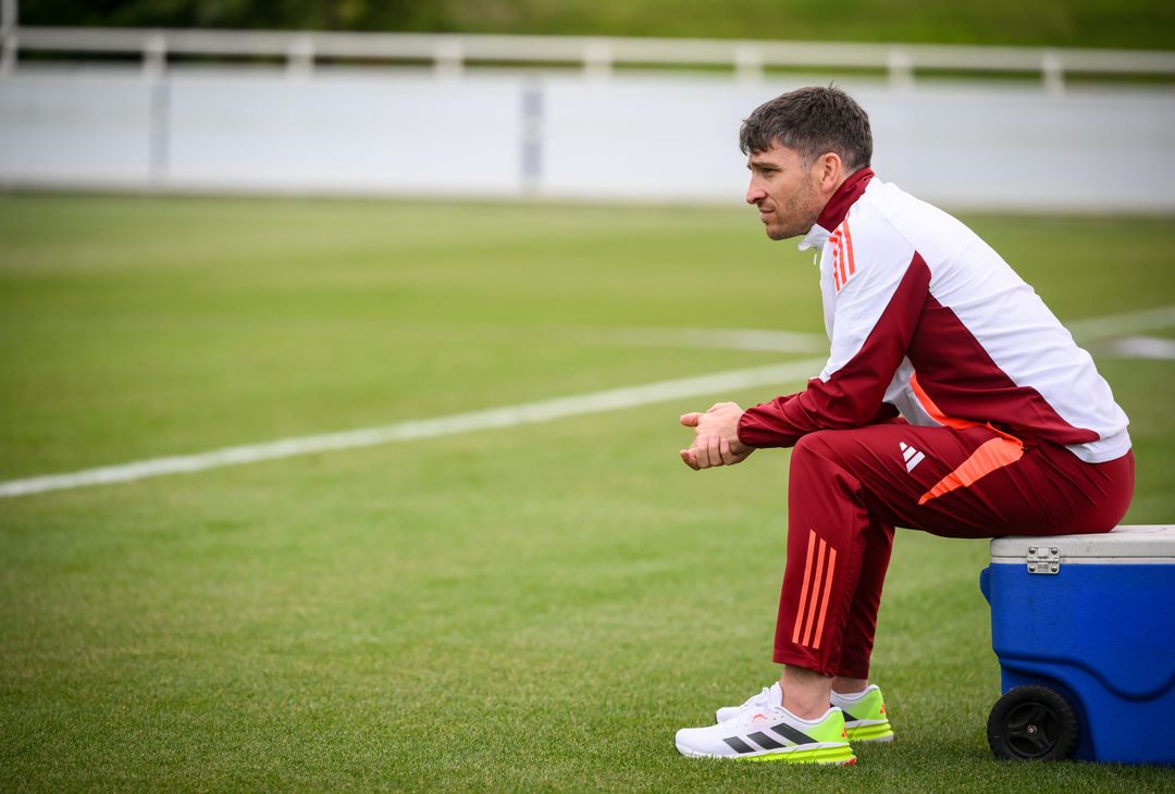 Ritiro Roma, primo allenamento in Inghilterra: c’è Paredes – FOTO GALLERY - immagine 31