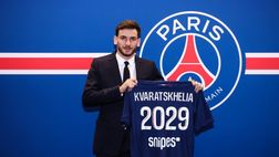 UFFICIALE – Kvaratskhelia lascia il Napoli ed è un giocatore del PSG: il comunicato