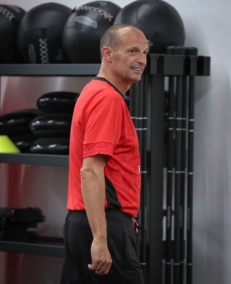 MILAN, ITALY - JULY 05: Head coach AC Milan Massimiliano Allegri looks on during AC Milan medical tests at Milanello sports center on July 05, 2025 in Milan, Italy. (Photo by Claudio Villa/AC Milan via Getty Images) Oggi a Milanello