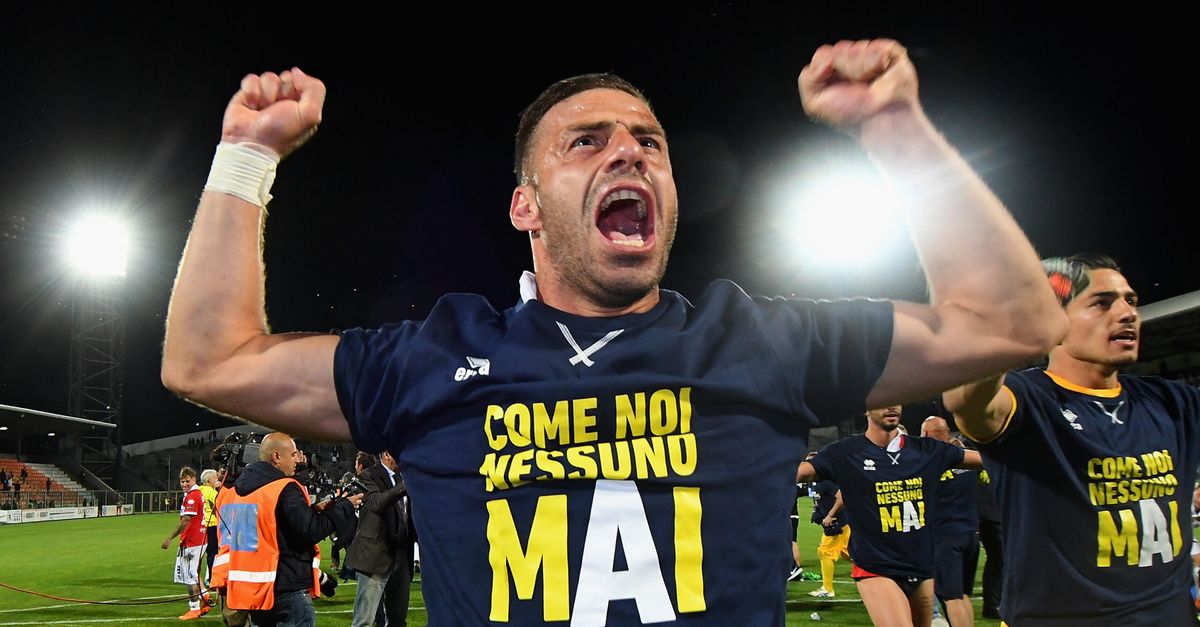 Calaiò sulla lotta scudetto: “Il Milan può puntare al primo posto , hanno questo vantaggio…