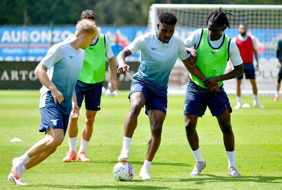 Dele-Bashiru e Tchaouna