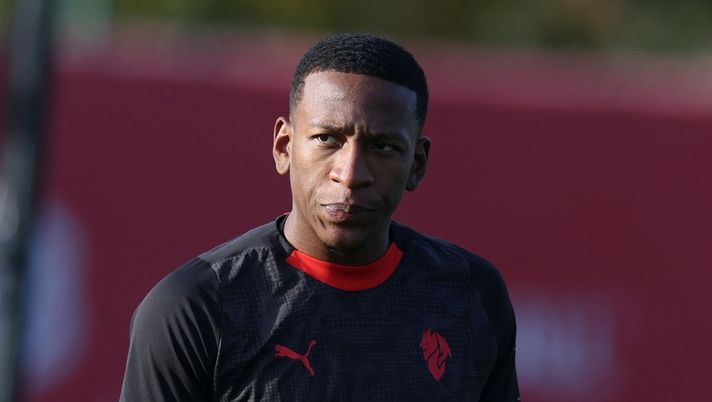 Ravezzani: 'In due anni il Milan ha preso Emerson Royal ed Estupinan. Un mistero'