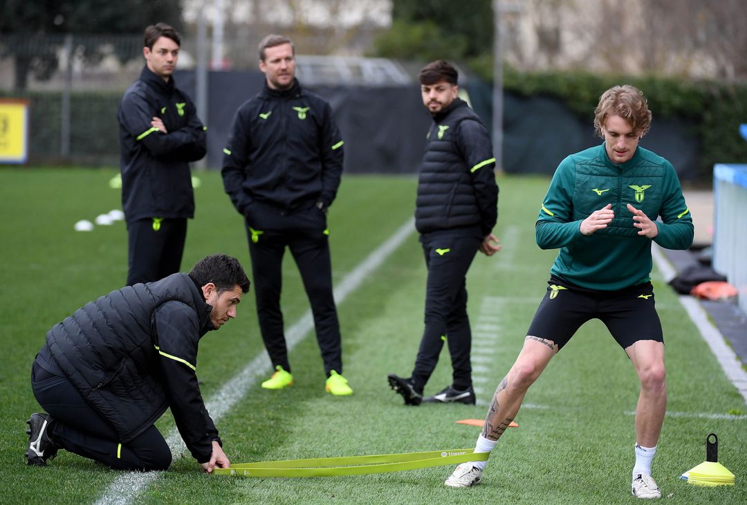 Lazio, dopo la Juve il ritiro a Coverciano: le immagini dell’allenamento – GALLERY - immagine 17