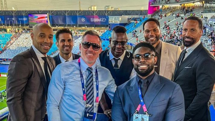 La rissa nel derby di Manchester del 2011: Balotelli e Rio Ferdinand fanno la pace a Istanbul… La rissa nel derby di Manchester del 2011: Balotelli e Rio Ferdinand fanno la pace a Istanbul… - immagine 1