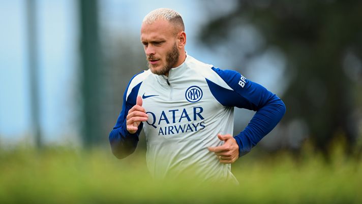 Getty Images Vink, consiglio all’Ajax: “Non batterai mai l’Inter così. Bisogna puntare su Dimarco perché…” - immagine 1