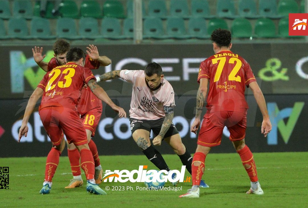 FOTO Palermo-Catanzaro 1-2, 15ª giornata Serie B 2023-2024 (GALLERY) - immagine 90