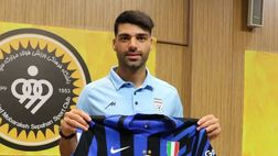 Inter, Taremi dona la sua maglia al museo del Sepahan: “Orgoglioso”