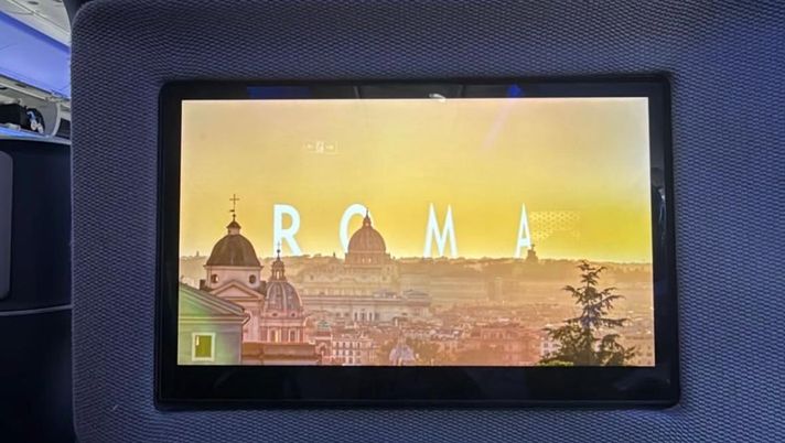 Wesley rientra a Roma: il brasiliano è in volo verso la Capitale – FOTO Wesley rientra a Roma: il brasiliano è in volo verso la Capitale – FOTO - immagine 1