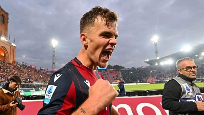 BOLOGNA, ITALY - NOVEMBER 09: Thijs Dallinga of Bologna FC
during the Serie A match between Bologna FC 1909 and SSC Napoli at Renato Dall'Ara Stadium on November 09, 2025 in Bologna, Italy. (Photo by Alessandro Sabattini/Getty Images) Dallinga: “Voci di mercato? Rispondo così! Con l’Udinese voglio giocare, Immobile e Castro…” - immagine 1