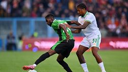 Sassuolo-Roma, Bailey e lo scarpino rotto: la panchina lo aggiusta con lo scotch