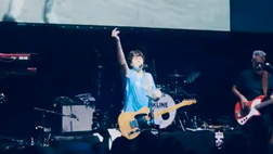 Ciro Martinez, omaggio da brividi del cantante argentino a Maradona a Napoli