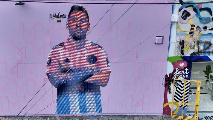 È Messi mania a Miami: ecco il primo spettacolare murale dedicato all’argentino! È Messi mania a Miami: ecco il primo spettacolare murale dedicato all’argentino! - immagine 1