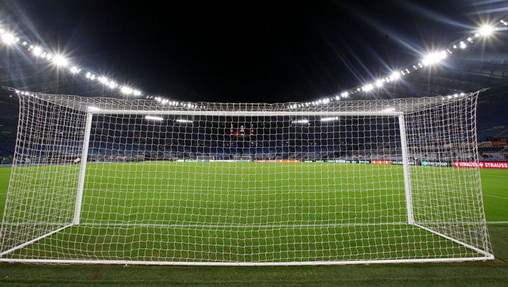 ROME, ITALY - OCTOBER 26: A general view inside the stadium prior to the UEFA Europa League 2023/24 match between AS Roma and SK Slavia Praha at Stadio Olimpico on October 26, 2023 in Rome, Italy. (Photo by Paolo Bruno/Getty Images) Incidenti Roma-Slavia, l’Andes: “Lo steward non può essere esposto a violenze” - immagine 1